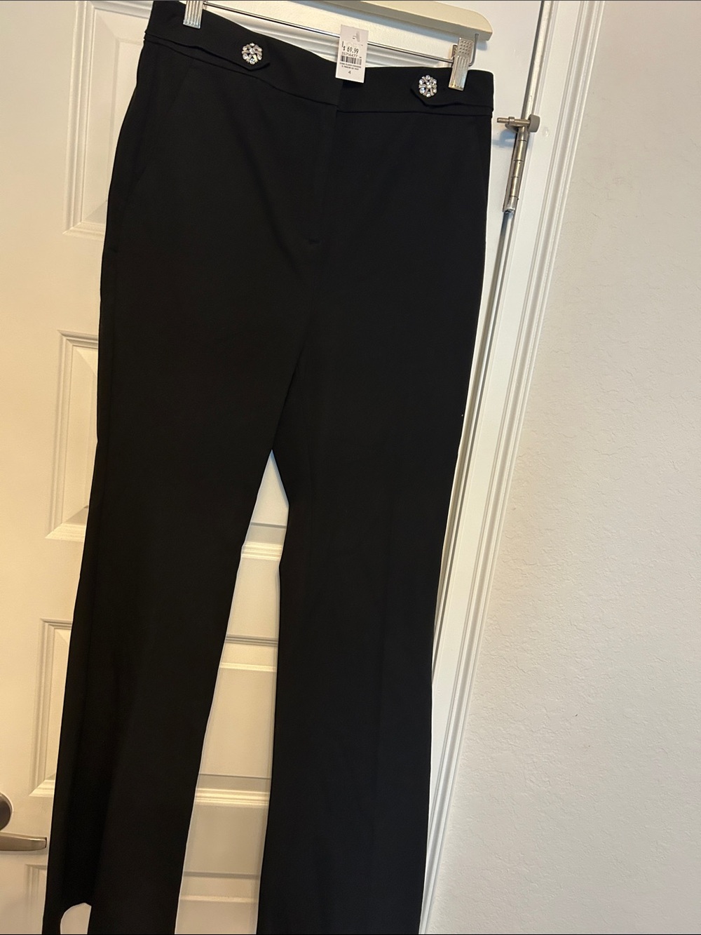 LOFT Women’s Black Dress Pants with Rhinestone Button Detail-NWT!! ❤️